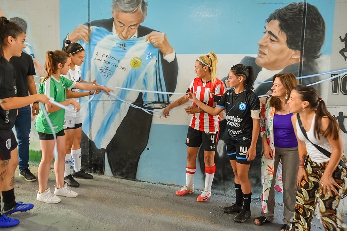 mural homenaje Nestor Kirchner y Maradona